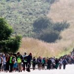 Cientos-caravana-AFP