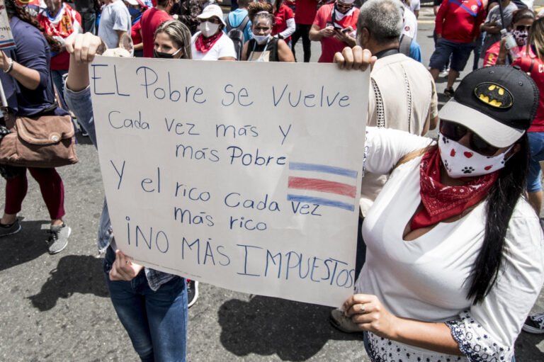 Por un plan de emergencia popular para salvar al país del FMI y la ruina